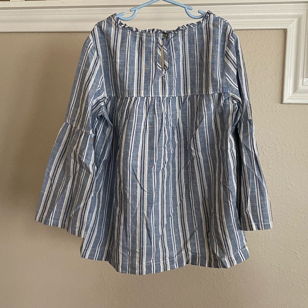Girls Gap Kids Bell Sleeve Blouse - Picture 6 of 6